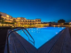 Paradise Resort Finikounda am Abend - – Paradise Resort Finikounda