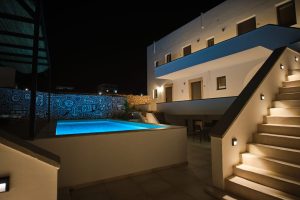 Pool am Abend - Eden Kythira Diakofti