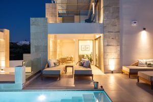 Pool am Abend, Villa Aroma Agia Marina