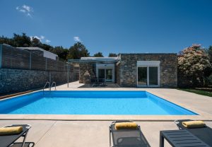 Pool mit Blick ins Grüne, Kalostous Villas Agia Triada