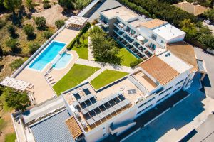 Poollandschaft - – Paradise Resort Finikounda