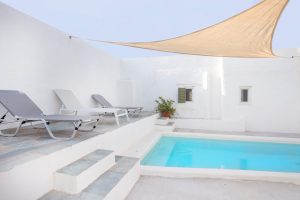 Privatpool einer Villa – Acres Sunset Residence, Paros