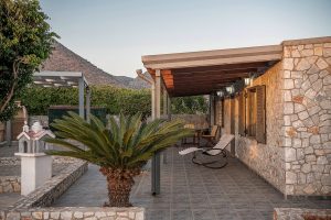Rustic Chalet – Terrasse – Alkistis Sweet Homes, Stavros