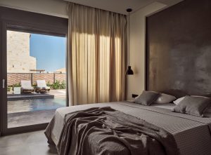 Schlafzimmer mit Zugang zum Pool – Villa La Terre - Zante Zen Villas Zakynthos