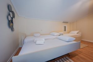 Schlafzimmer - – Nikole’s Villas, Tyros