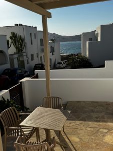 Sitzplatz im Freien – Althea Suites, Naoussa