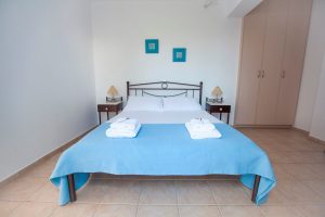 Superior Apartment – Schlafzimmer – Astarti Apartments ***, Livadakia