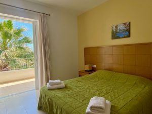 Superior-Studio, Schlafbereich – Manolis Apartments, Plakias