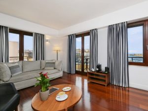 Superior Suite – Wohnbereich – Porto Veneziano Hotel, Chania