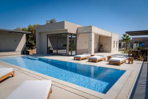 Terrasse am Pool, Villa Artemis Tavronitis