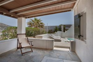 Terrasse der Villa 10 mit Meerblick – Acres Sunset Residence, Paros
