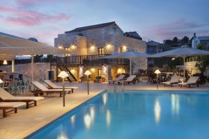 Thirides Beach Resort am Abend - – Thirides Beach Resort, Mavrovouni