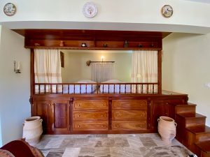 Traditionelles Hochbett – Captain's House, Emporios