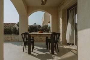 Überdachte Terrasse Nama Seaside Villas Kanali
