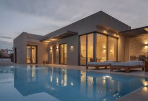 Villa am Abend, Villa Athina Tavronitis