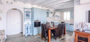 Villa Lilac – Wohnraum – Pénde Suites & Villas, Livadakia
