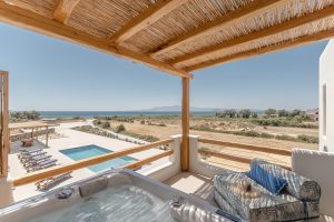 Whirlpool auf der Veranda Villa Armelina Naxos