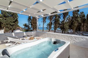 Whirlpool auf der Veranda Votsalo Seaside Andros