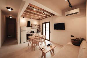 Wohnraum 204, Om Living Afitos