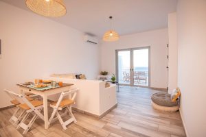 Casa Landea – Wohnraum mit Küche – Melitsachas, Kalymnos