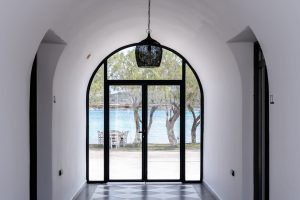 Zimmer mit Bogenfenster - Eden Kythira Diakofti